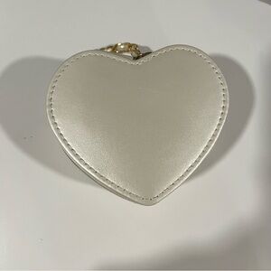 Heart-Shaped Jewelry Organizer